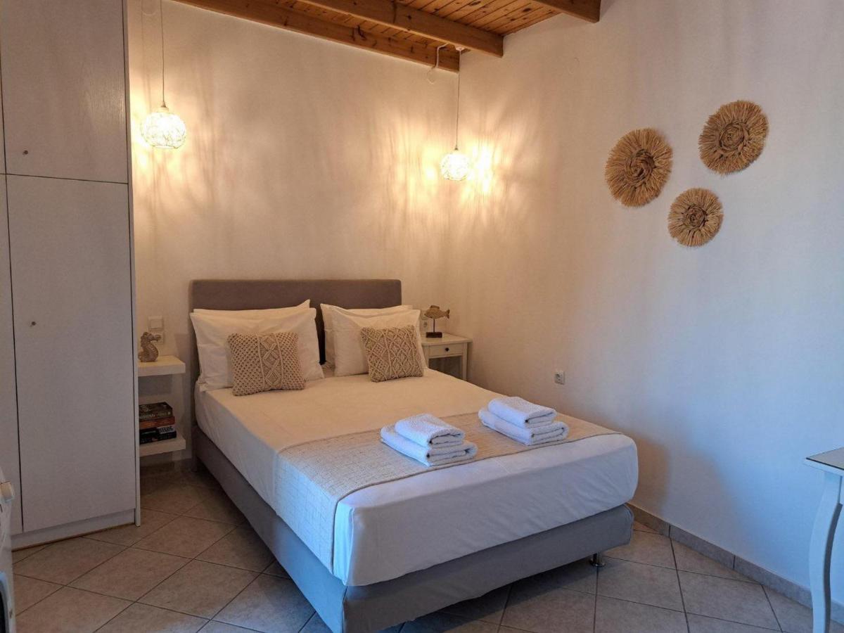 Cute Studio In Milos Trypiti Extérieur photo